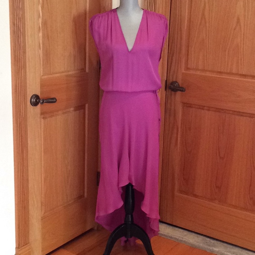 HH HAUTE HIPPIE Sleeveless High/ Low Dress .